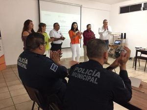 RECIBEN POLICÍAS MUNICIPALES TALLER DE PERSPECTIVA DE GÉNERO.