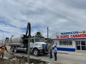 Restablece OOMSAPAS Los Cabos la capacidad de conducción de aguas negras, tras mantenimiento al Cárcamo de Paredones.